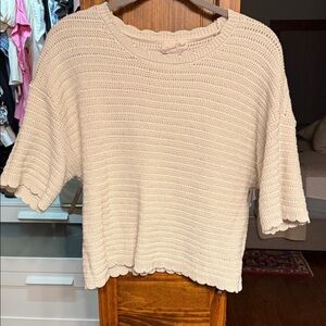 Universal Thread Cream Crew Neck Sweater